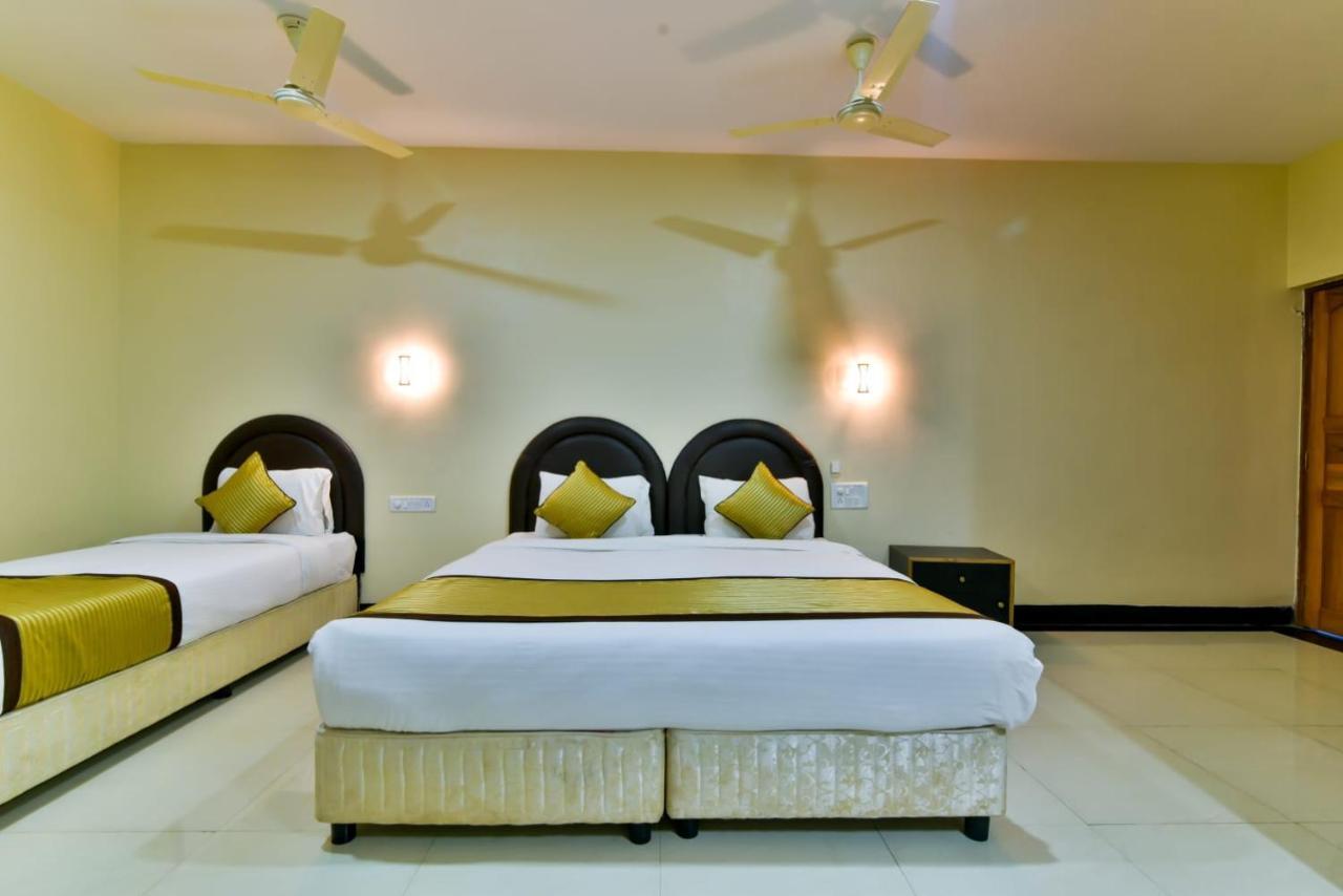 Baga Fantacia Beach Inn Calangute Bagian luar foto
