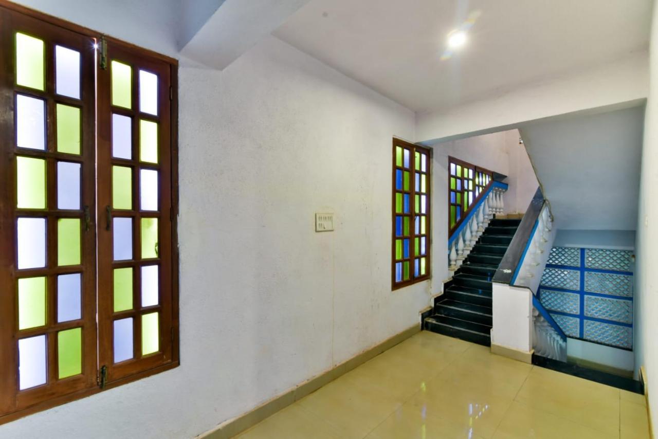 Baga Fantacia Beach Inn Calangute Bagian luar foto
